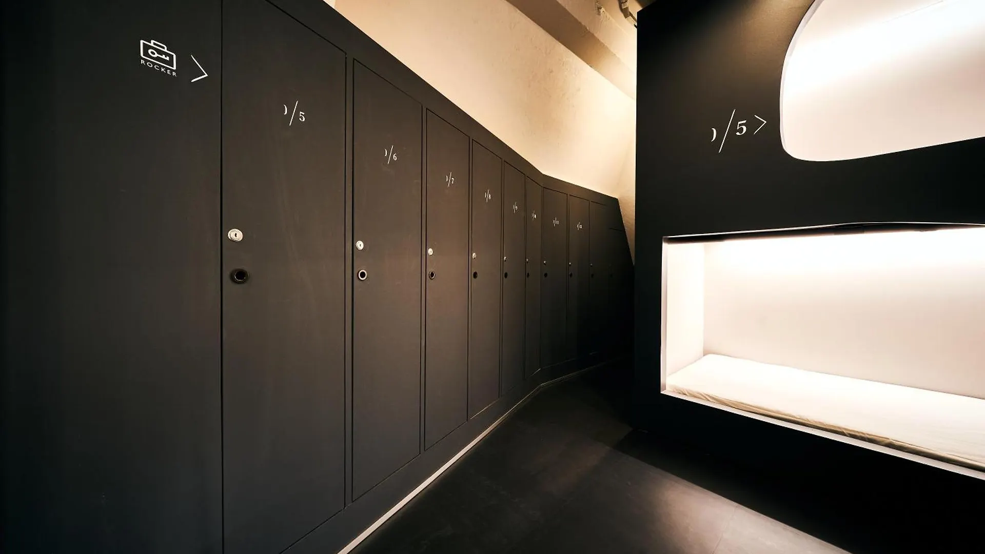 Cocts Akihabara Hostel Tokyo